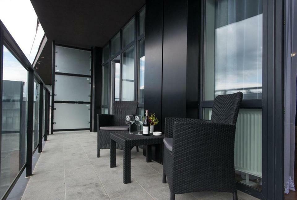 Vip Apartment Avalon Lviv Buitenkant foto